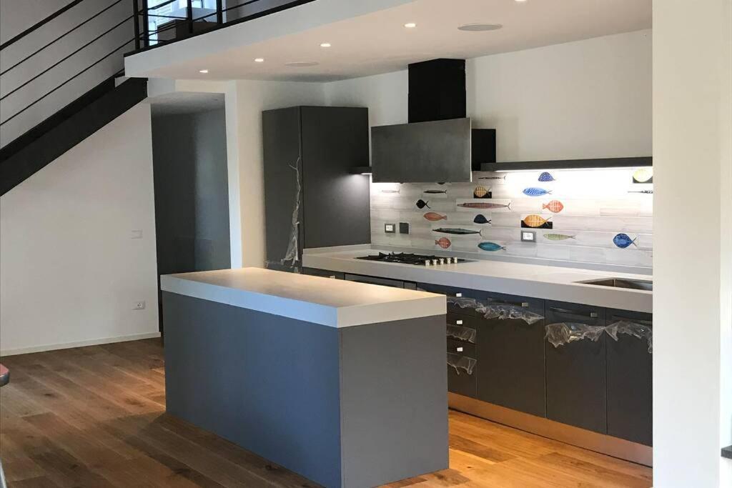Apartamento Viareggina Con Giardino Marina Di Pisa Exterior foto