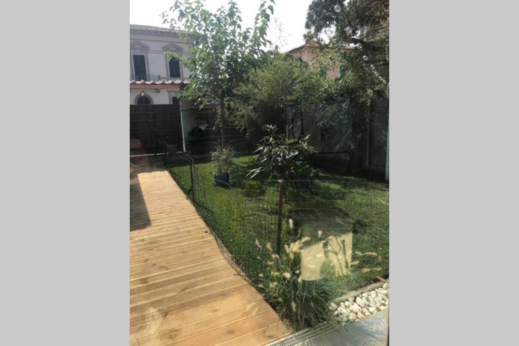 Apartamento Viareggina Con Giardino Marina Di Pisa Exterior foto
