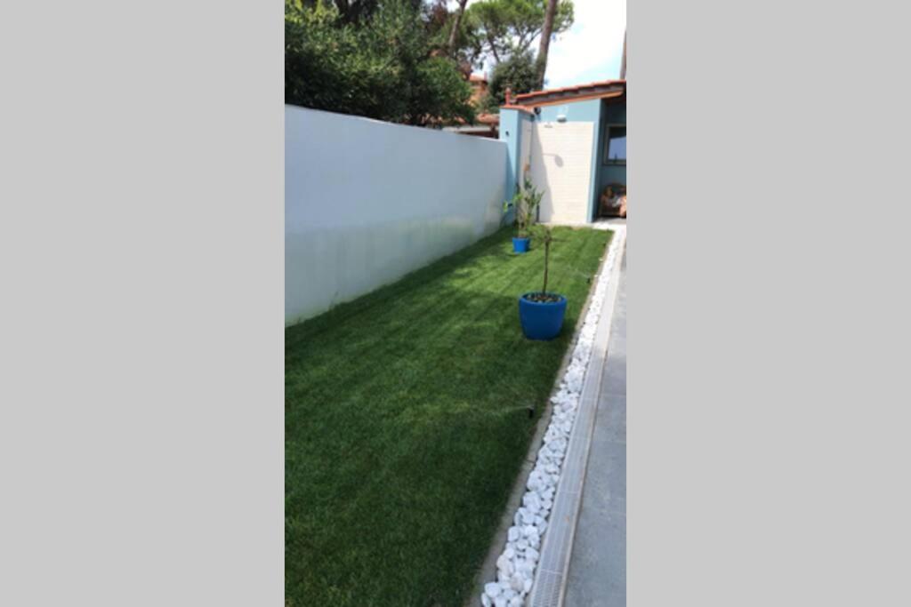 Apartamento Viareggina Con Giardino Marina Di Pisa Exterior foto